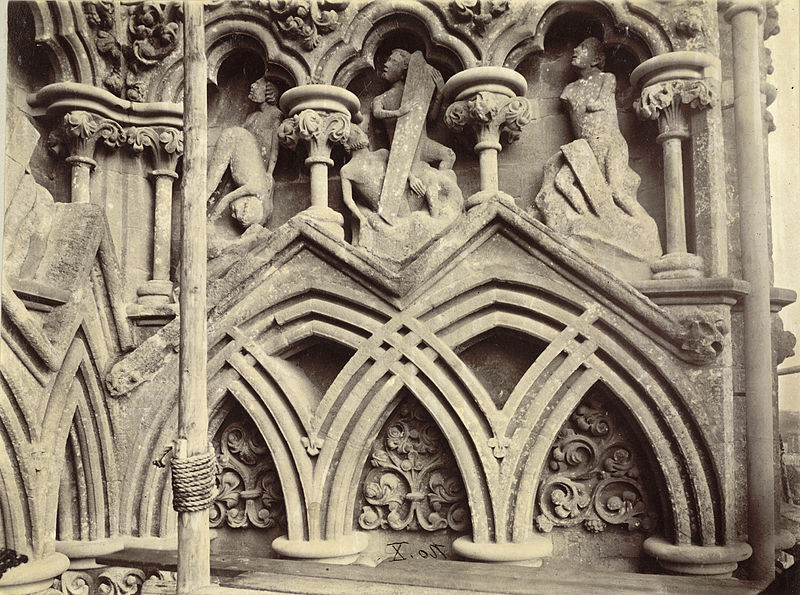File:"The Last Judgment." Niche Sculptures, Wells Cathedral West Façade (3610680631).jpg