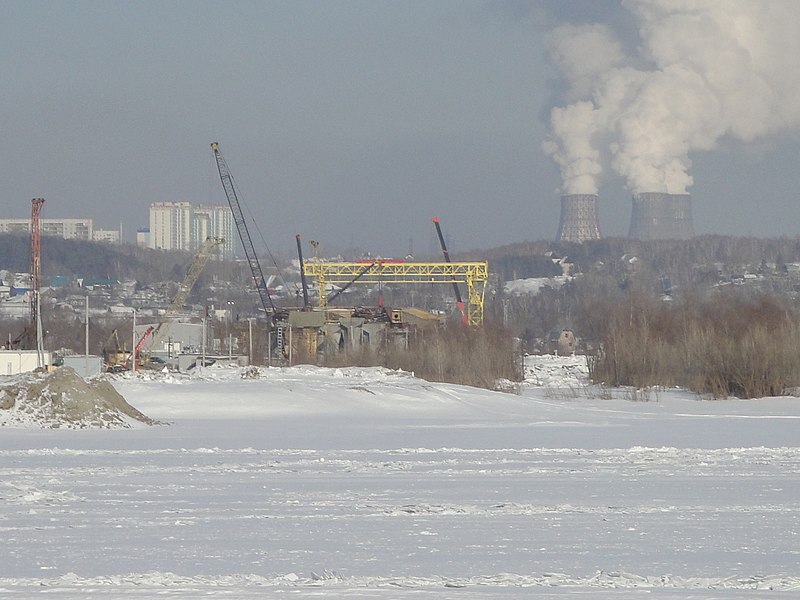 File:Оловозаводской мост - левобережная площадка - вид на противоположную стройку.JPG