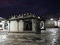 ഇന്ത്യൻ സംസ്ഥാനമായ കർണാടകയിലെ ചിക്കമംഗളൂരു ജില്ലയിൽ സ്ഥിതി ചെയ്യുന്ന  ശൃംഗേരി മഠം (ശൃംഗേരി ശാരദാമഠം)