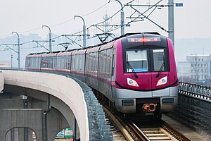 南京地铁S3宁和线列车驶离刘村站.jpg