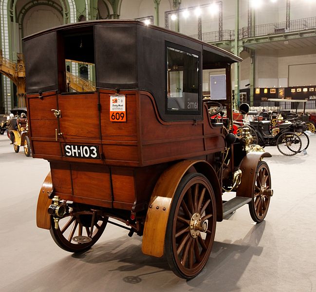 File:110 ans de l'automobile au Grand Palais - Arrol-Johnston 3 cylindres 20 CV limousine à toit démontable - 1904 - 007.jpg