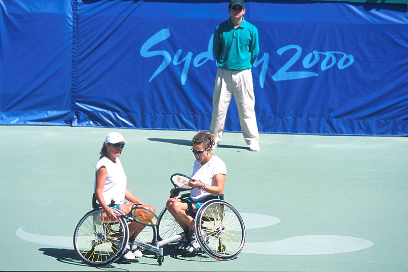 File:141100 - Wheelchair tennis Daniela Di Toro Branka Pupovac talk - 3b - 2000 Sydney match photo.jpg