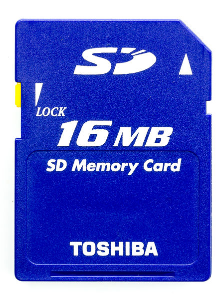 File:16 MB SD Card, Toshiba-2724.jpg