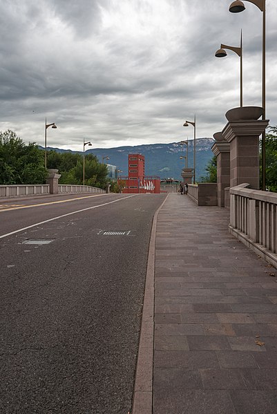 File:20140814 Bozen Eurac DrususBruecke DSC02205 PtrQs.jpg