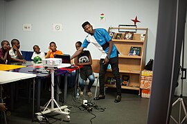 Atelier sur Vikidia avec les abonnés de l'Espace Jeunesse de l'Institut Français du Cameroun