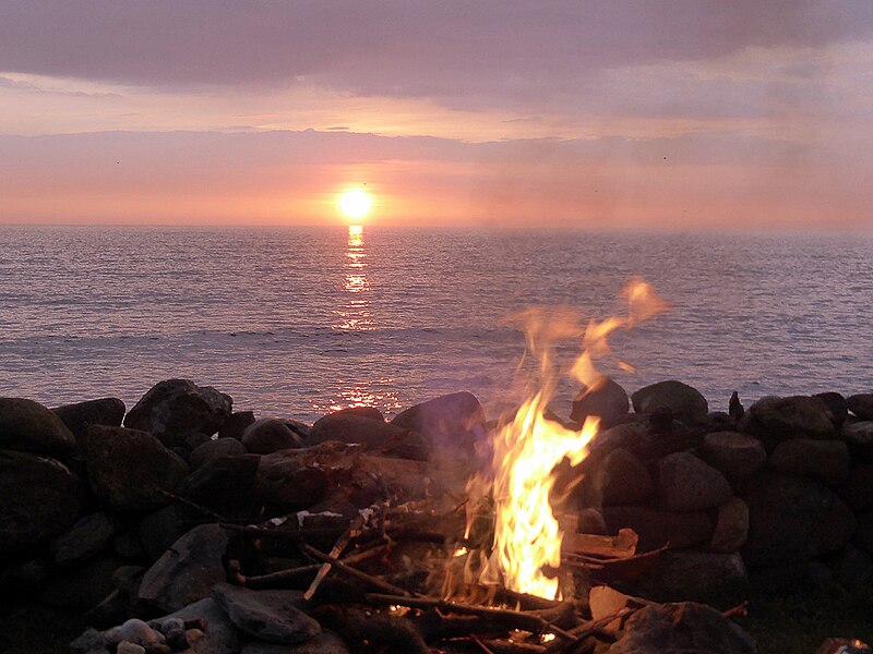 File:A sunset and campfire at Cae-du Campsite - geograph.org.uk - 3955170.jpg