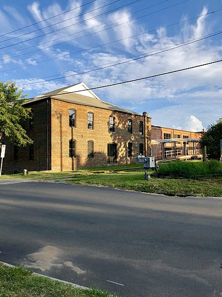 File:Abandoned Rail Line, Corporation Street, Durham, NC (49139703603).jpg