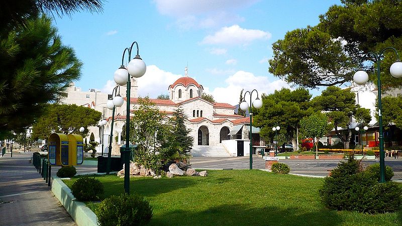 File:Agios Georgios Square at Melissia.jpg