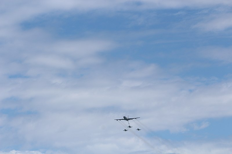 File:Air Force Fly By on Tel Aviv Beach 2019 IMG 3687.JPG