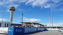 Airport Central railway station under construction, May 2020 04.jpg