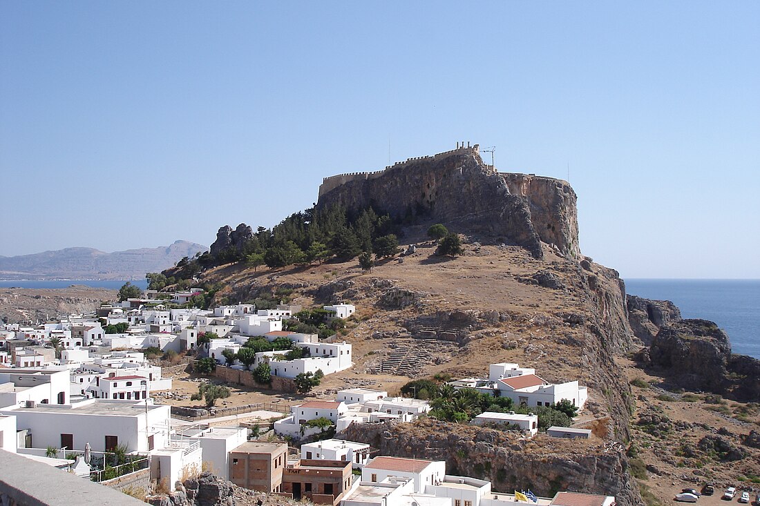 File:Akropol w Lindos.JPG