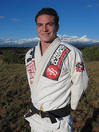 <span class="mw-page-title-main">Alberto Crane</span> American mixed martial arts fighter