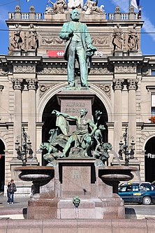 Brunnen zu Ehren Alfred Eschers vor dem Zürcher Hauptbahnhof