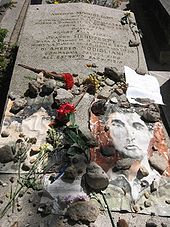 Grave of Modigliani and Hébuterne in Père Lachaise Cemetery