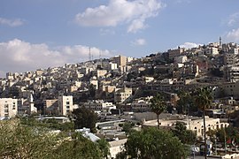مدينة عمان: التسمية والتاريخ, جغرافيا, السكان