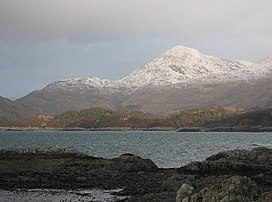 Sebuah Stac dari mulut Loch Ailort - geograph.org.inggris - 86256.jpg