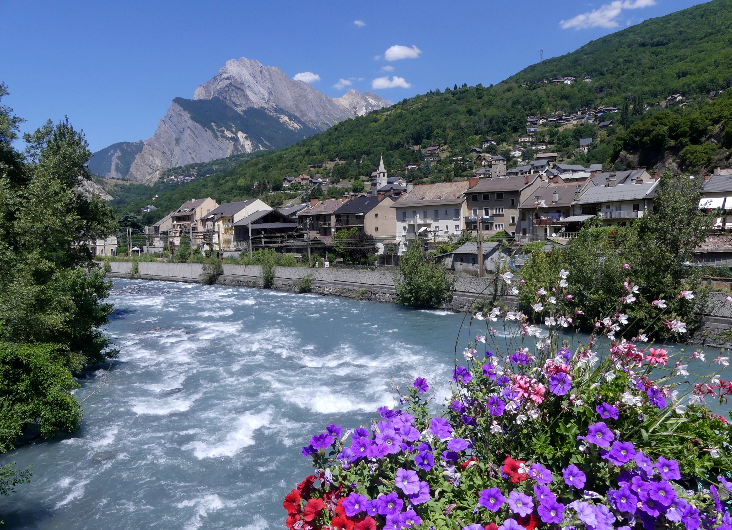 Saint-Jean-de-Maurienne - Wikipedia