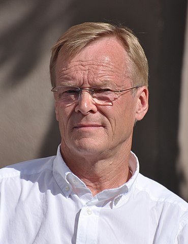 File:Ari Vatanen 2012.jpg - Wikimedia Commons