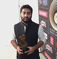 Arijit singh at GiMA Awards 2015.jpg