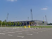 Het stadion voor de uitbreiding.