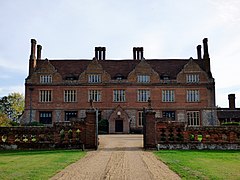 Aston Bury Manor (17th century)