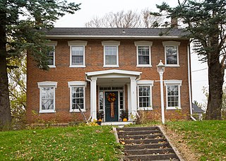 <span class="mw-page-title-main">Augustus and Elizabeth (Huntsberger) Bauman House</span> Historic house in Iowa, United States