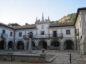 Ayuntamiento de La Pola de Gordón.jpg