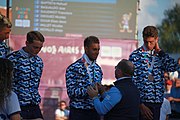 Deutsch: Beachhandball bei den Olympischen Jugendspielen 2018 in Buenos Aires; Tag 7, 13. Oktober 2018; Medaillenzeremonie Jungs - Gold: Spanien, Silber: Portugal, Bronze: Argentinien English: Beach handball at the 2018 Summer Youth Olympics in Buenos Aires at 13 October 2018 – Medal Ceremony Boys - Gold: Spain, Silver: Portugal, Bronze: Argentina Español: Handball de playa en los Juegos Olimpicos de la Juventud Buenos Aires 2018 en 13 de octubre de 2018 – Medalla Ceremonia para niños - Oro: España, Plata: Portugal, Bronce: Argentina