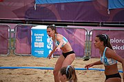 Deutsch: Beachhandball bei den Olympischen Jugendspielen 2018; Tag 5, 10. November 2018; Mädchen, Hauptrunde - Ungarn-Argentinien 1:2 English: Beach handball at the 2018 Summer Youth Olympics at 11 October 2018 – Girls Main Round – Hungary-Argentina 1:2