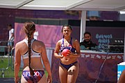 Deutsch: Beachhandball bei den Olympischen Jugendspielen 2018; Tag 3, 10. Oktober 2018; Mädchen, Vorrunde, Gruppe A - Kroatien-Amerikanisch Samos 2:0 English: Beach handball at the 2018 Summer Youth Olympics at 10 October 2018 – Girls Preliminary Round Group A‎ – Croatia-American Samoa 2:0