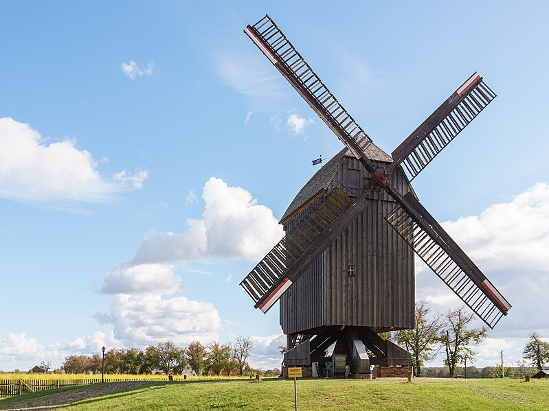 File:Beelitz Bockwindmuehle.jpg