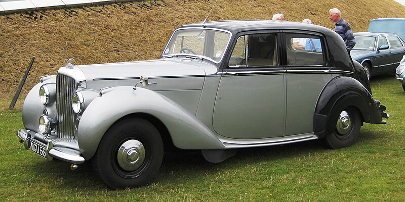 File:Bentley Mark VI 4566cc September 1951.JPG