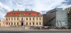 Berlin Jüdisches Museum und der Libeskind-Bau (cropped).jpg