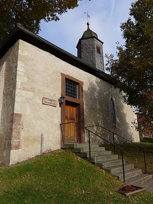 Beulshausen Kapelle mit Treppe