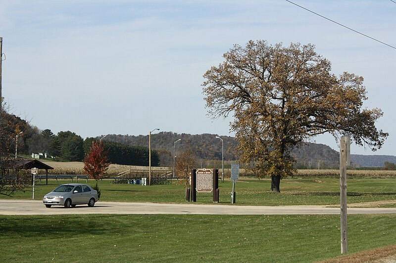 File:BoazCommunityParkBrewerSign.jpg