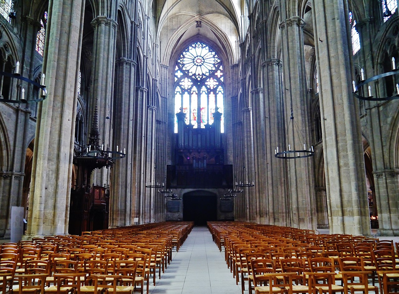 Bourges Cathédrale Saint-Étienne Innen Langhaus West 3.jpg