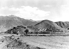 Dzong de Nédong makalesinin açıklayıcı görüntüsü