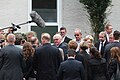 Am 31. August 2017 besuchte Bundespräsident Frank-Walter Steinmeier Münster, um die "Skulptur Projekte 2017" zu sehen. Einem Rundgang zu den in der Stadt verteilten Skulpturen folgte ein Empfang im Friedenssaal. Hier: Steinmeier besichtigt das Skulptur Projekt "Peles Empire" von Barbara Wolff und Katharina Stöver