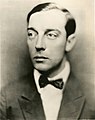 Buster Keaton (Joseph Frank Keaton) (Piqua (Kansas), 4 de santu Aini 1895 - Woodland Hills (California), 1.u de friàrgiu 1966)