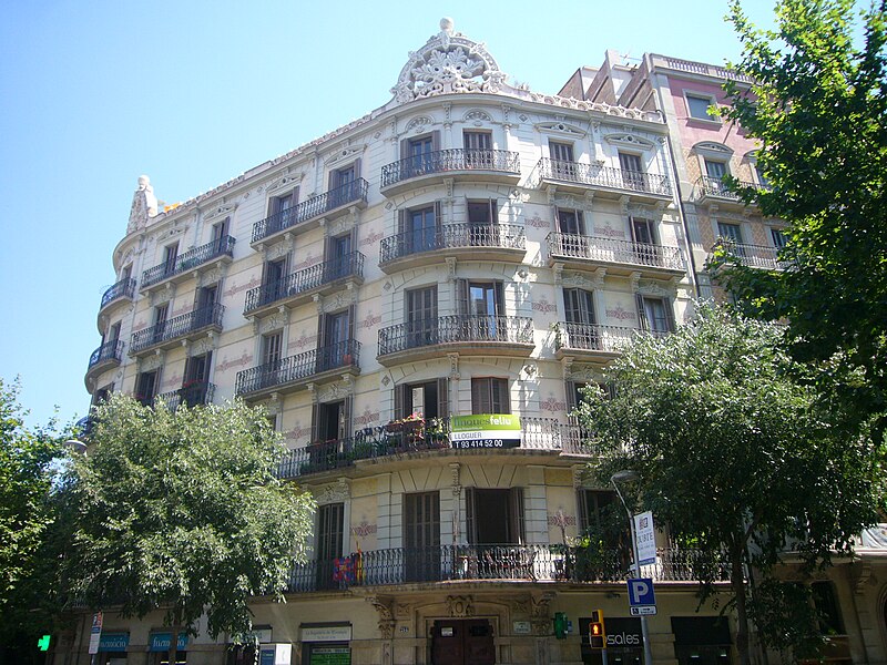 File:Casa Frederic Vallet I (Eixample - Barcelona).JPG