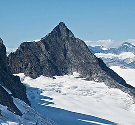 Cathedral Peak, utara aspect.jpg