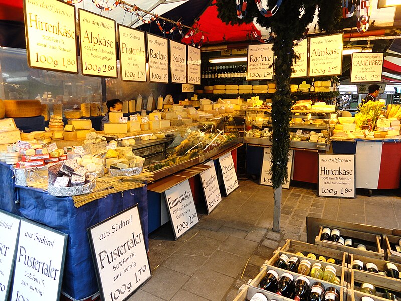 File:Cheese - Viktualienmarkt - DSC08611.JPG