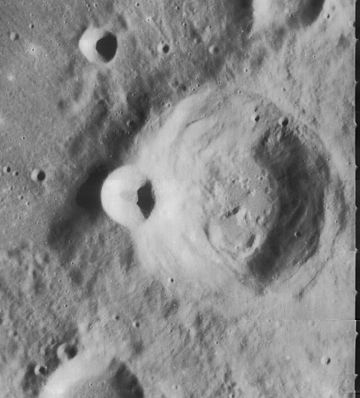 File:Cichus crater 4131 h3.jpg