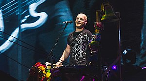 Coldplay - The Rose Bowl - Friday 6th October 2017 ColdplayRoseBowl061017-41 (36987265334).jpg