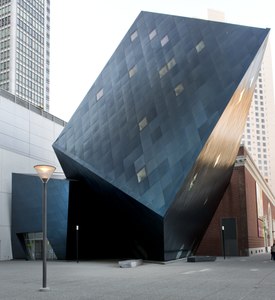 The deconstructivist addition by Daniel Libeskind (2017) Contemporary Jewish Museum, San Francisco, California LCCN2013630117.tif