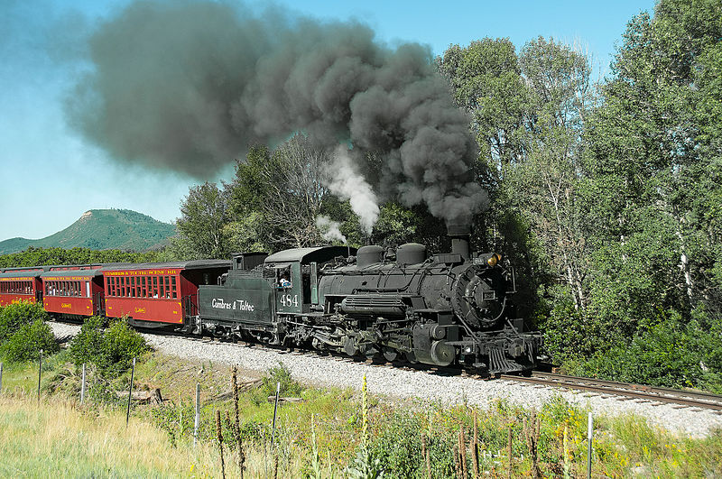 File:Cumbres & Toltec Scenic Railroad excursion train headed by locomotive 484 in 2015.jpg