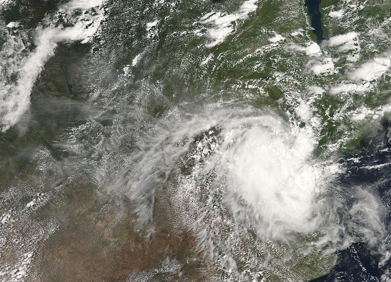 File:Cyclone Favio 23 feb 2007 1145Z.jpg