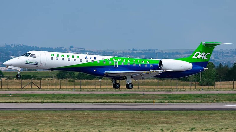 File:Denver Air Connection ERJ145.jpg