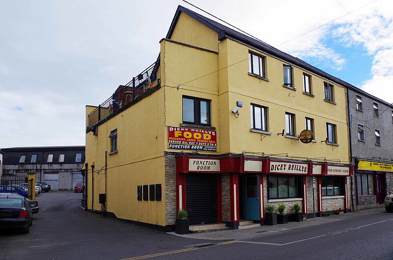 File:Dicey Reillys (1), The Quays, Carlow - geograph.org.uk - 5944758.jpg