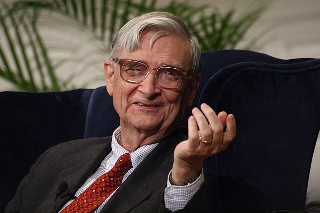 Wilson at a "fireside chat" during which he received the Addison Emery Verrill Medal in 2007